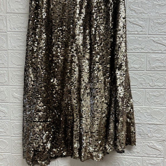 Maeve by Anthropologie new black/gold sequin skirt size medium - Picture 3 of 5